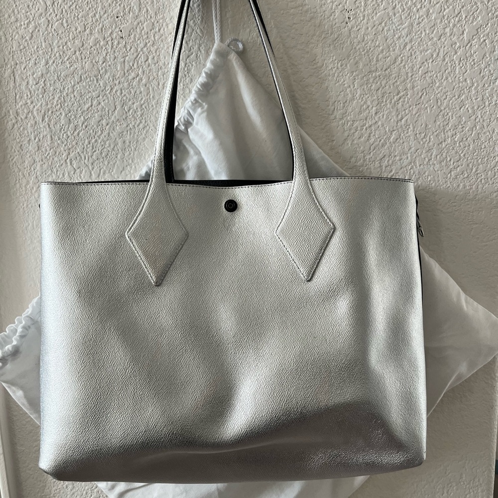 MCM Black Reverse Bag - Picture 7 of 9